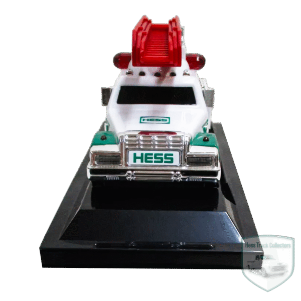 2007_Hess_Mini_Rescue_Truck_View_4