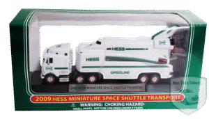 2009_Hess_Mini_Space_Shuttle_Transport_View_2