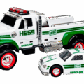 2011_Hess_Tow_Truck_And_Race_Car_View_4