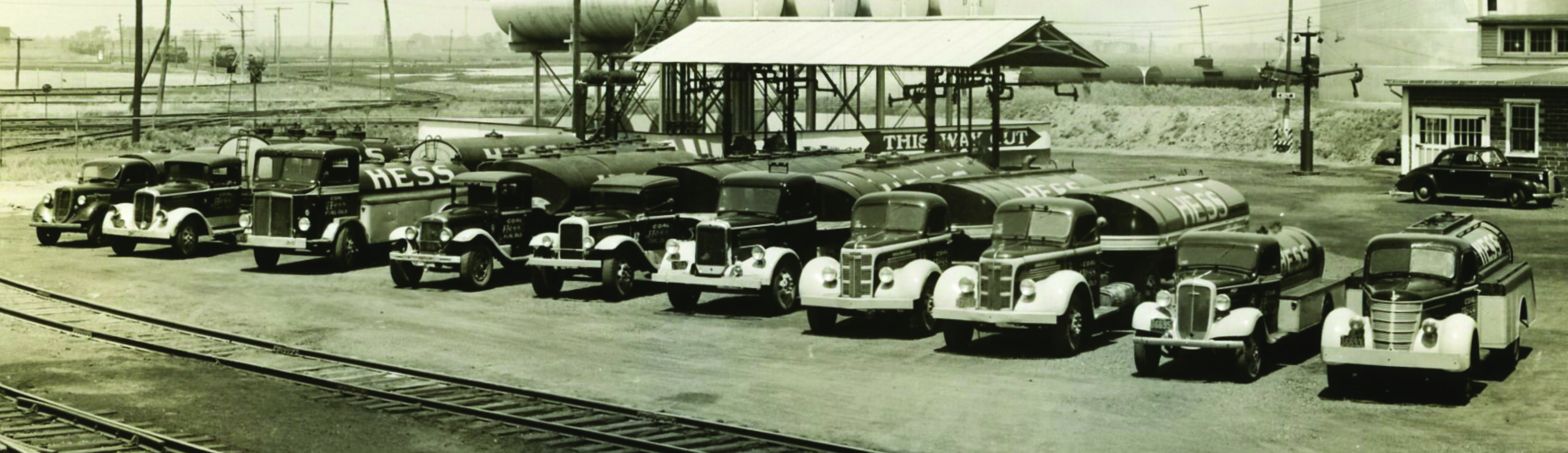 trayimage blackandwhite scaled